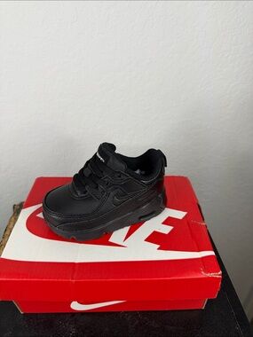 Nike Air Max 90 EasyOn Toddler 5C Triple Black Sneakers NIB